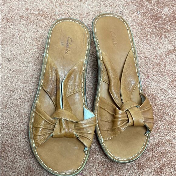 Clarks Artisan Comfort Wedge Brown Leather Shoes Sandals Size 8 - Picture 2 of 11